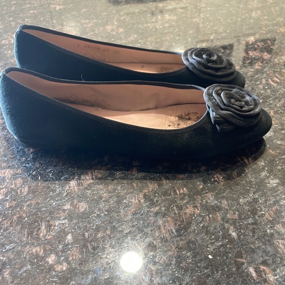 Flats - Picture 3 of 6